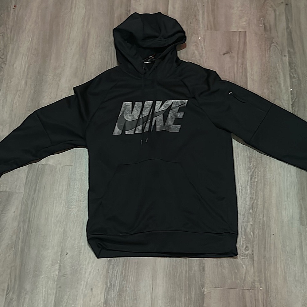 Nike hoodie (black)